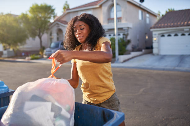Best Junk Hauling Services  in Grand Blanc, MI